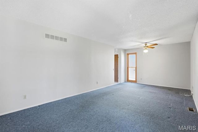 2181 Cherrycove Court, Maryland Heights, MO 63043