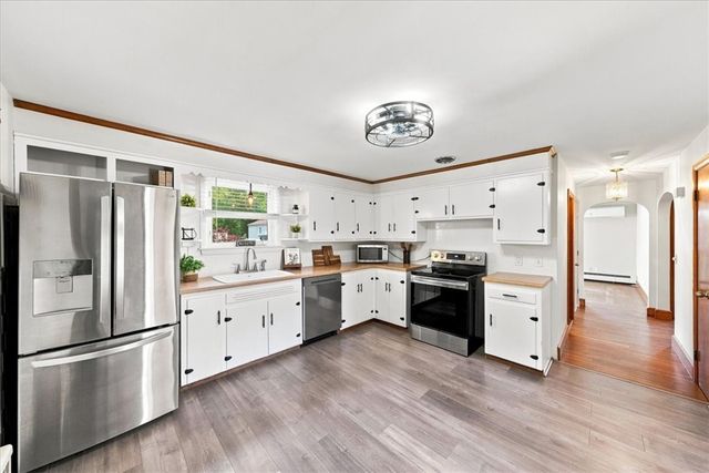 156 Pawtuxet Terrace, West Warwick, RI 02893