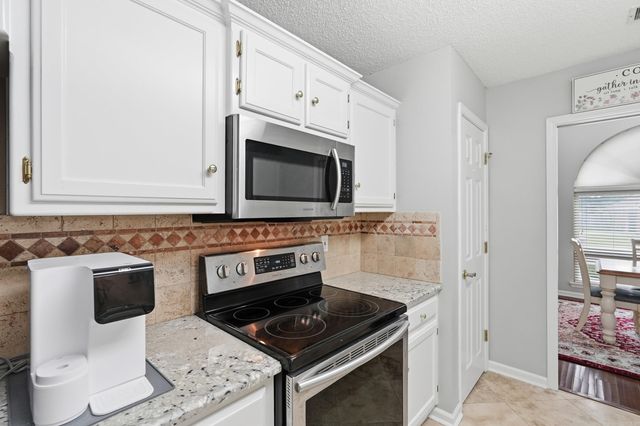 152 Carnelian Drive, Sherwood, AR 72120