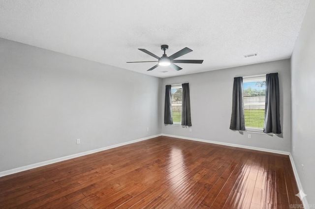 152 Carnelian Drive, Sherwood, AR 72120
