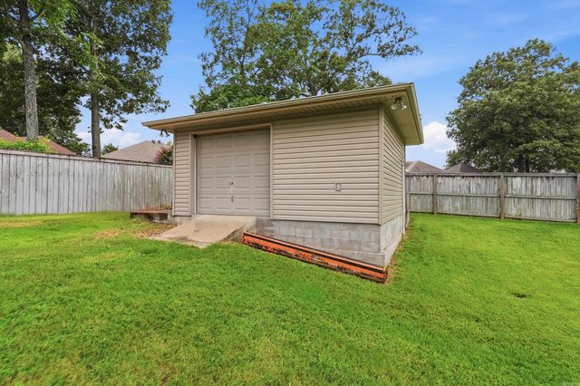 152 Carnelian Drive, Sherwood, AR 72120