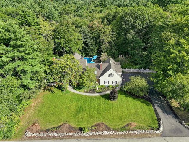 9 Rosewell Road, Bedford, NH 03110