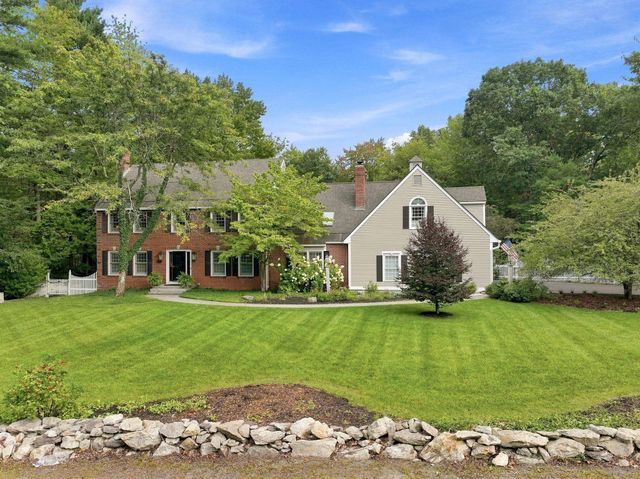 9 Rosewell Road, Bedford, NH 03110