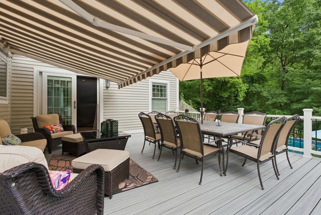 9 Rosewell Road, Bedford, NH 03110