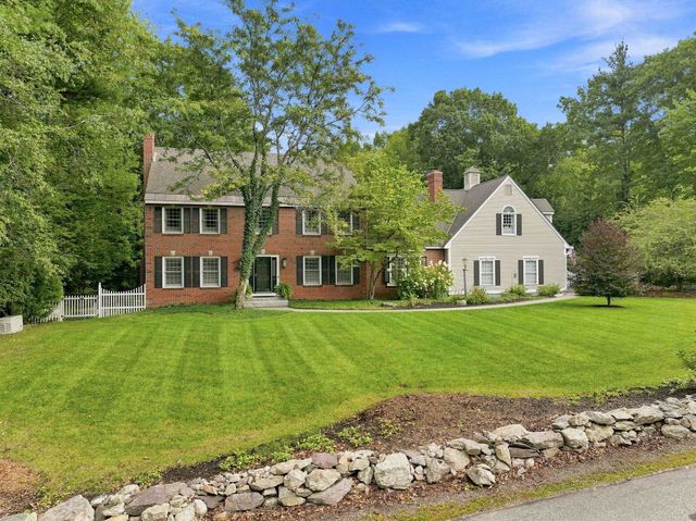 9 Rosewell Road, Bedford, NH 03110