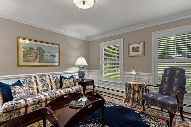 9 Rosewell Road, Bedford, NH 03110