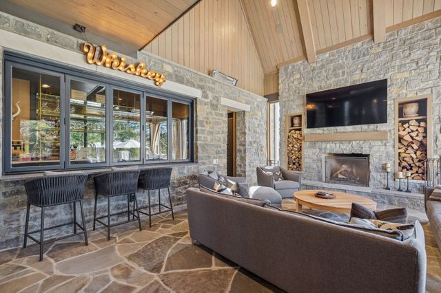 7573 Whiskey Rd, College Grove, TN 37046