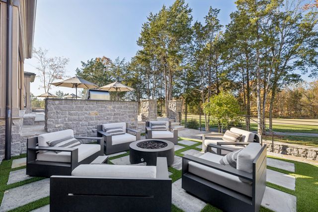 7573 Whiskey Rd, College Grove, TN 37046