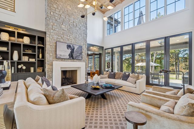 7573 Whiskey Rd, College Grove, TN 37046