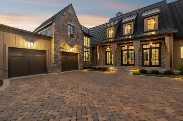 7573 Whiskey Rd, College Grove, TN 37046