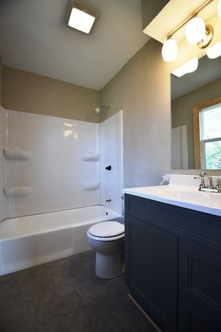 2115 Ashworth Road, West Des Moines, IA 50265