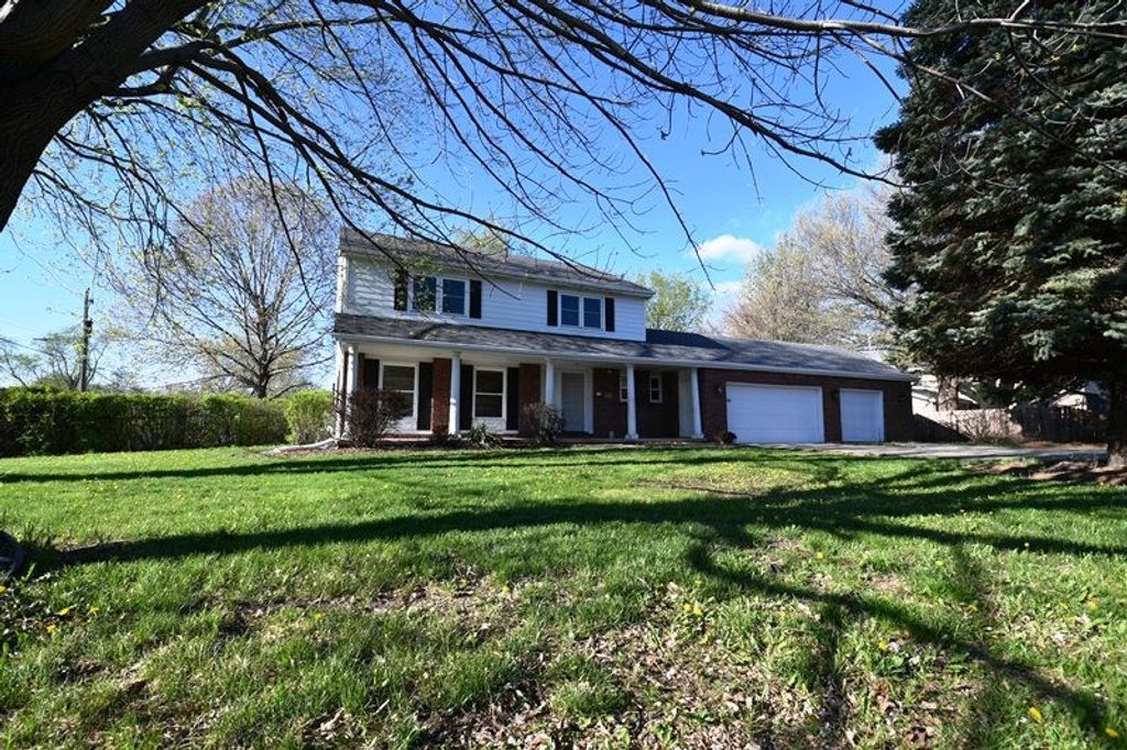 2115 Ashworth Road, West Des Moines, IA 50265