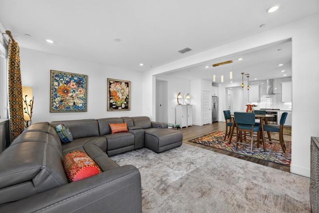 6611 Samba Way, El Dorado Hills, CA 95762