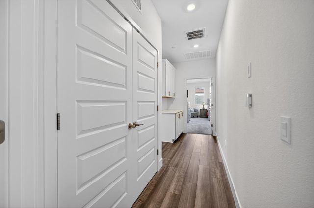 6611 Samba Way, El Dorado Hills, CA 95762