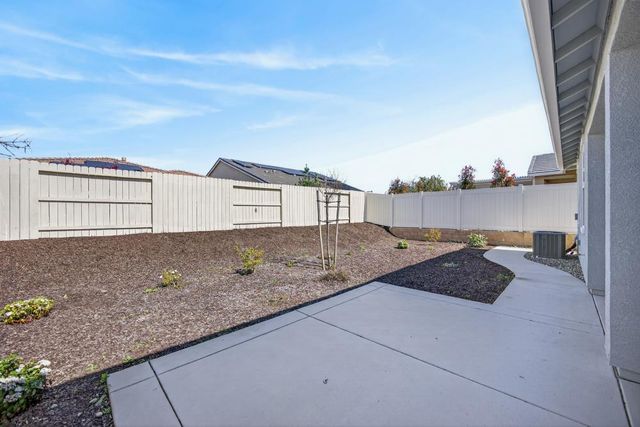 6611 Samba Way, El Dorado Hills, CA 95762