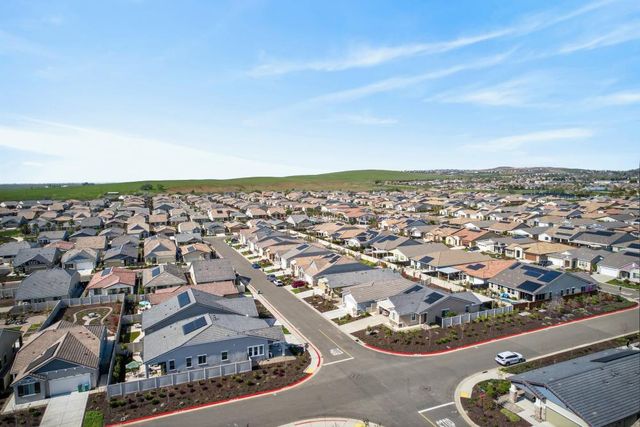 6611 Samba Way, El Dorado Hills, CA 95762