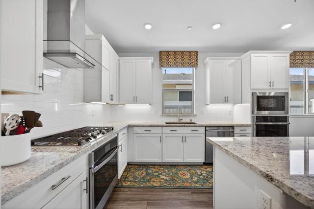 6611 Samba Way, El Dorado Hills, CA 95762