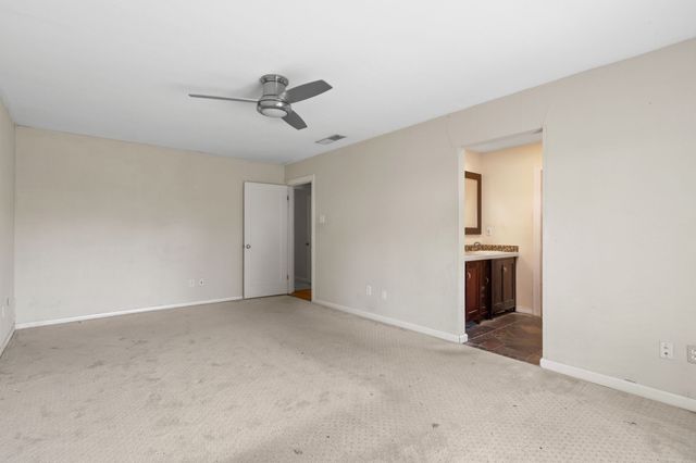 15606 Kingscrest Circle, Dallas, TX 75248