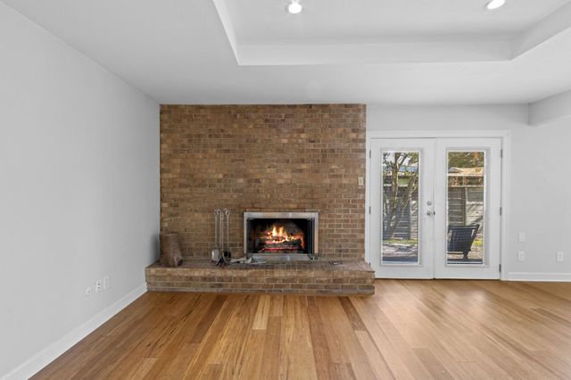 15606 Kingscrest Circle, Dallas, TX 75248