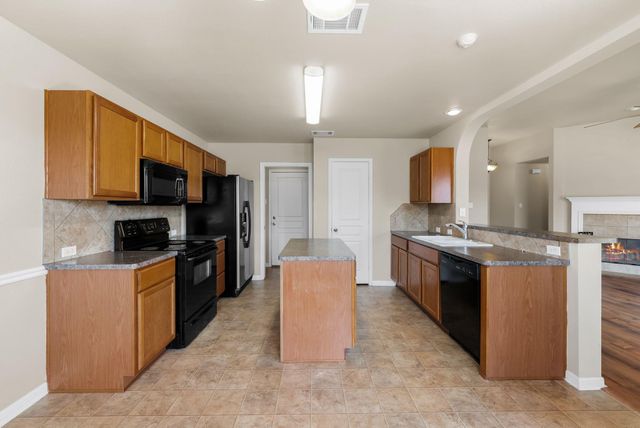 7719 Fieldstone DR, Temple, TX 76502