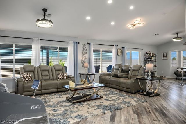 7100 West Meranto Avenue, Las Vegas, NV 89178