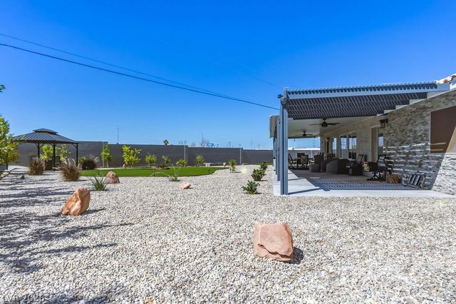 7100 West Meranto Avenue, Las Vegas, NV 89178