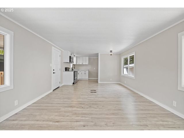 193 Broadmore Ave Ne, Salem, OR 97301