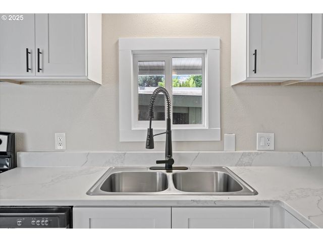 193 Broadmore Ave Ne, Salem, OR 97301