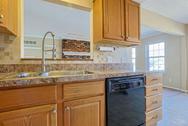 3670 Centurion Drive, Cincinnati, OH 45211