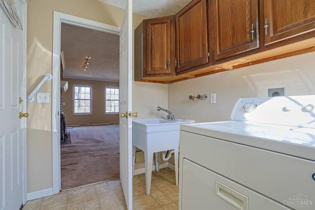 3670 Centurion Drive, Cincinnati, OH 45211