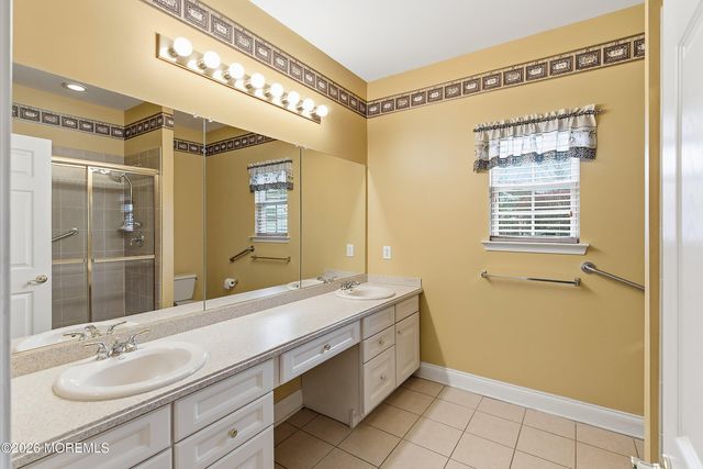 9 Harbor Place, Barnegat, NJ 08005