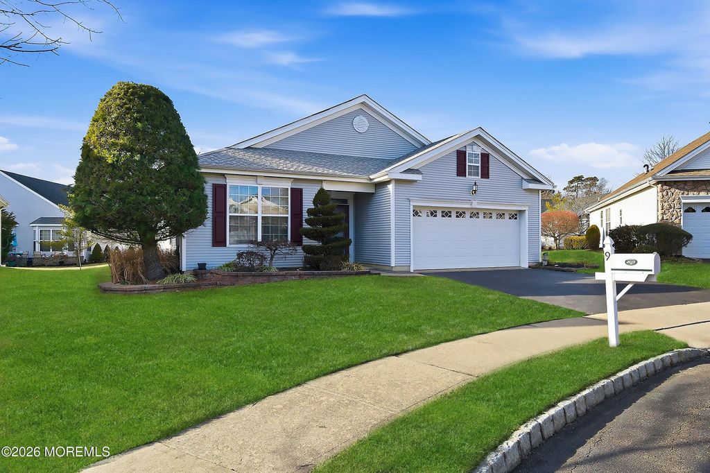 9 Harbor Place, Barnegat, NJ 08005