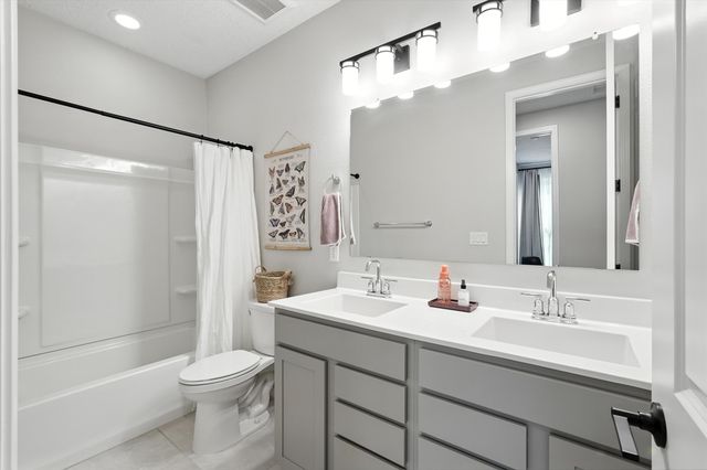 923 Lazuli Road SE, Rio Rancho, NM 87124