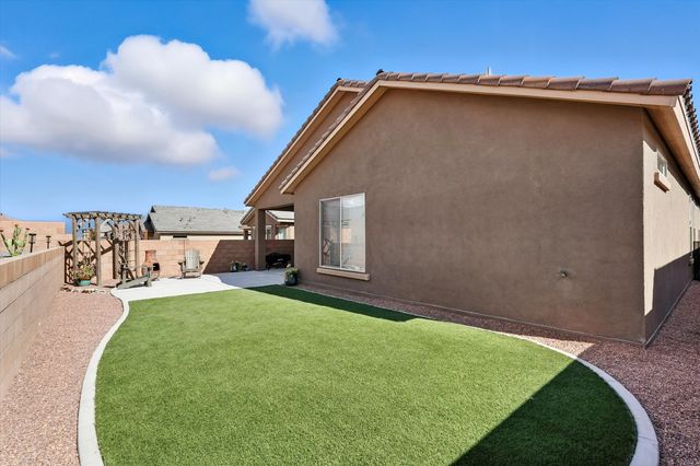 923 Lazuli Road SE, Rio Rancho, NM 87124