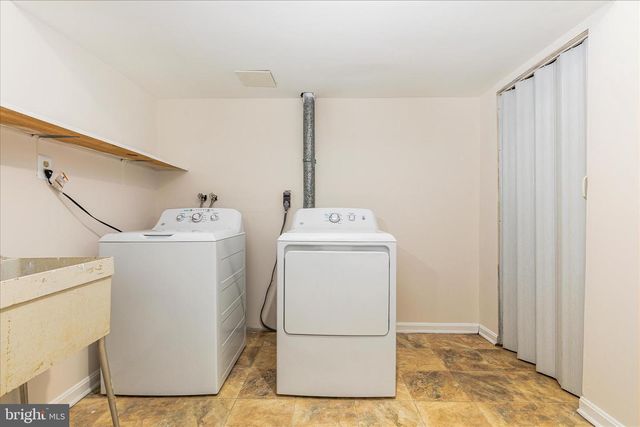 4432 CHASE PARK CT, Annandale, VA 22003