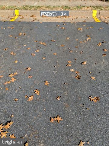 4432 CHASE PARK CT, Annandale, VA 22003