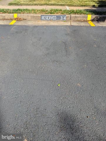 4432 CHASE PARK CT, Annandale, VA 22003