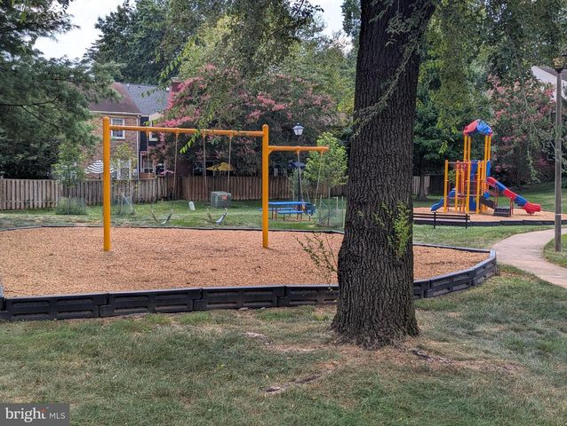 4432 CHASE PARK CT, Annandale, VA 22003