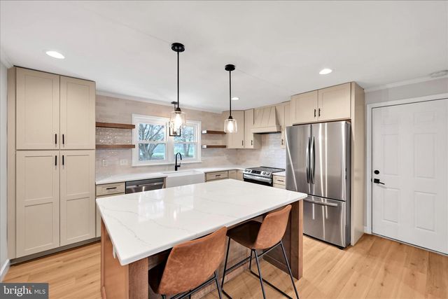332 OWL HILL RD, Lititz, PA 17543