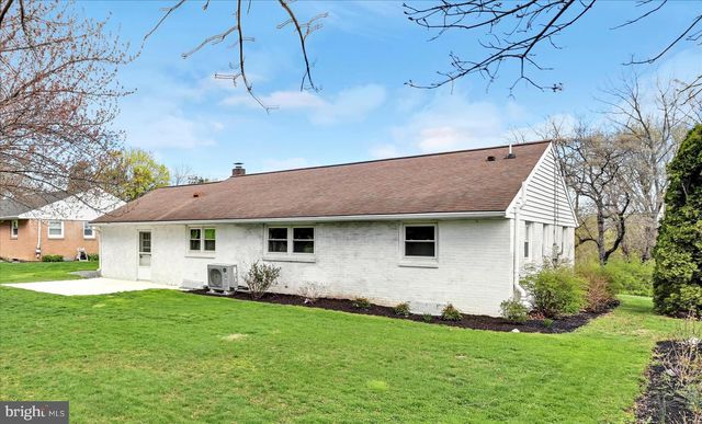 332 OWL HILL RD, Lititz, PA 17543