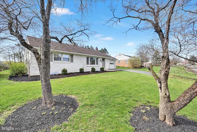 332 OWL HILL RD, Lititz, PA 17543