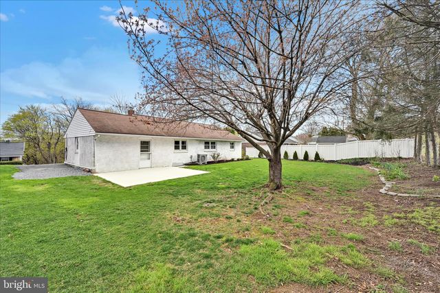 332 OWL HILL RD, Lititz, PA 17543