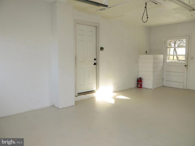 332 OWL HILL RD, Lititz, PA 17543
