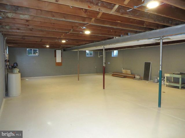 332 OWL HILL RD, Lititz, PA 17543