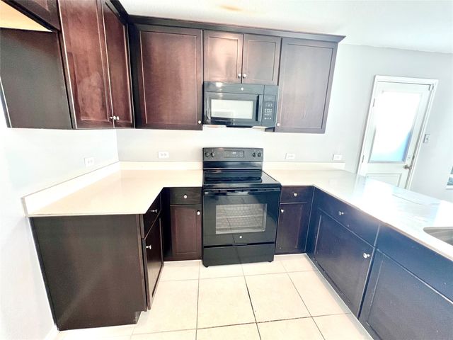 5711 Bristle Leaf Drive, Princeton, TX 75407