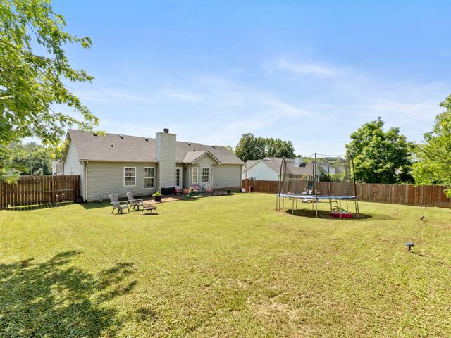 128 Jesse Brown Dr, Goodlettsville, TN 37072