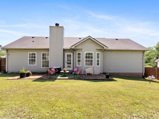 128 Jesse Brown Dr, Goodlettsville, TN 37072