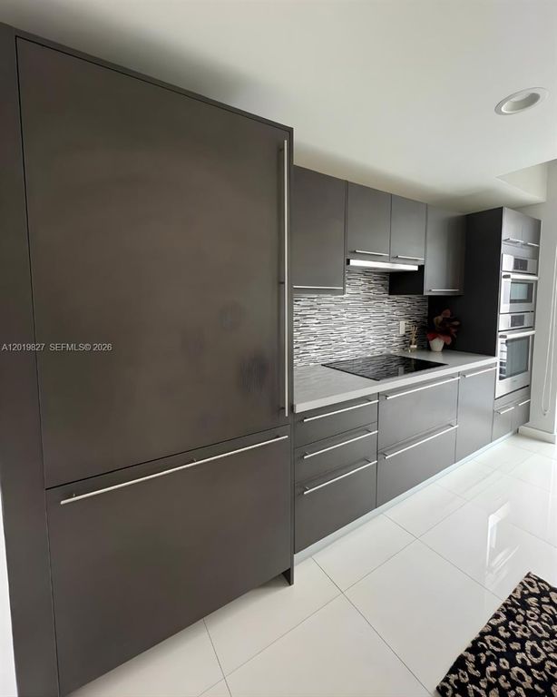 7875 NW 107th Ave 412, Doral, FL 33178