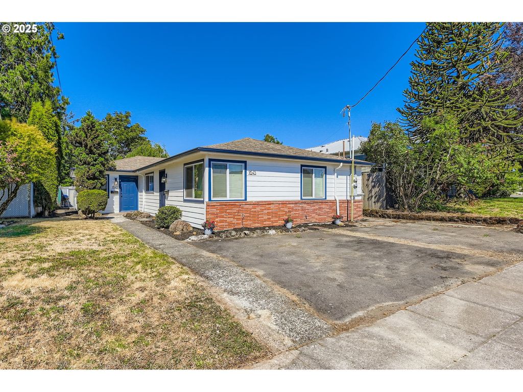 1643 Ne 74TH Ave, Portland, OR 97213