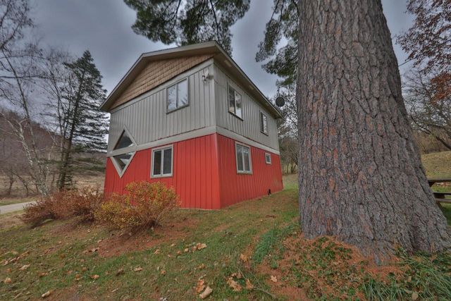 13376 Quarry Drive, Hillsboro, WI 54634